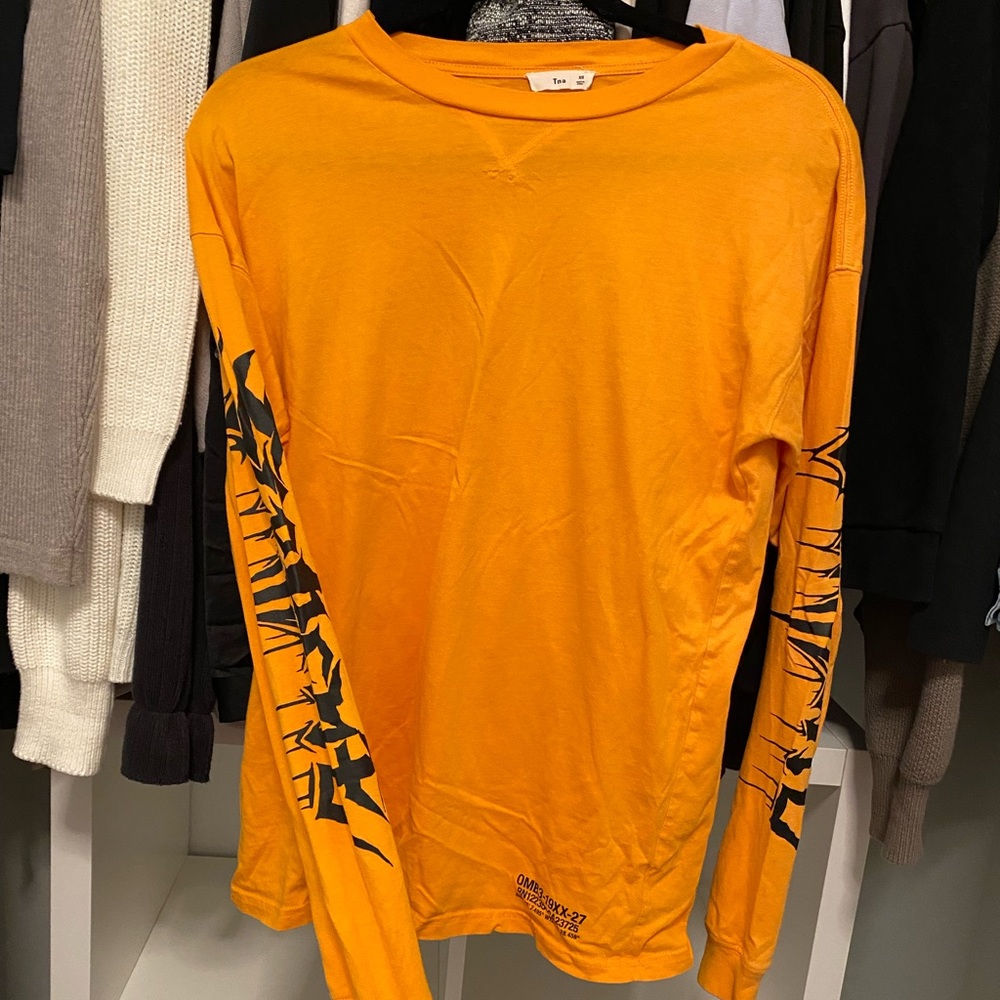 TNA Aritzia serpent long sleeve tshirt